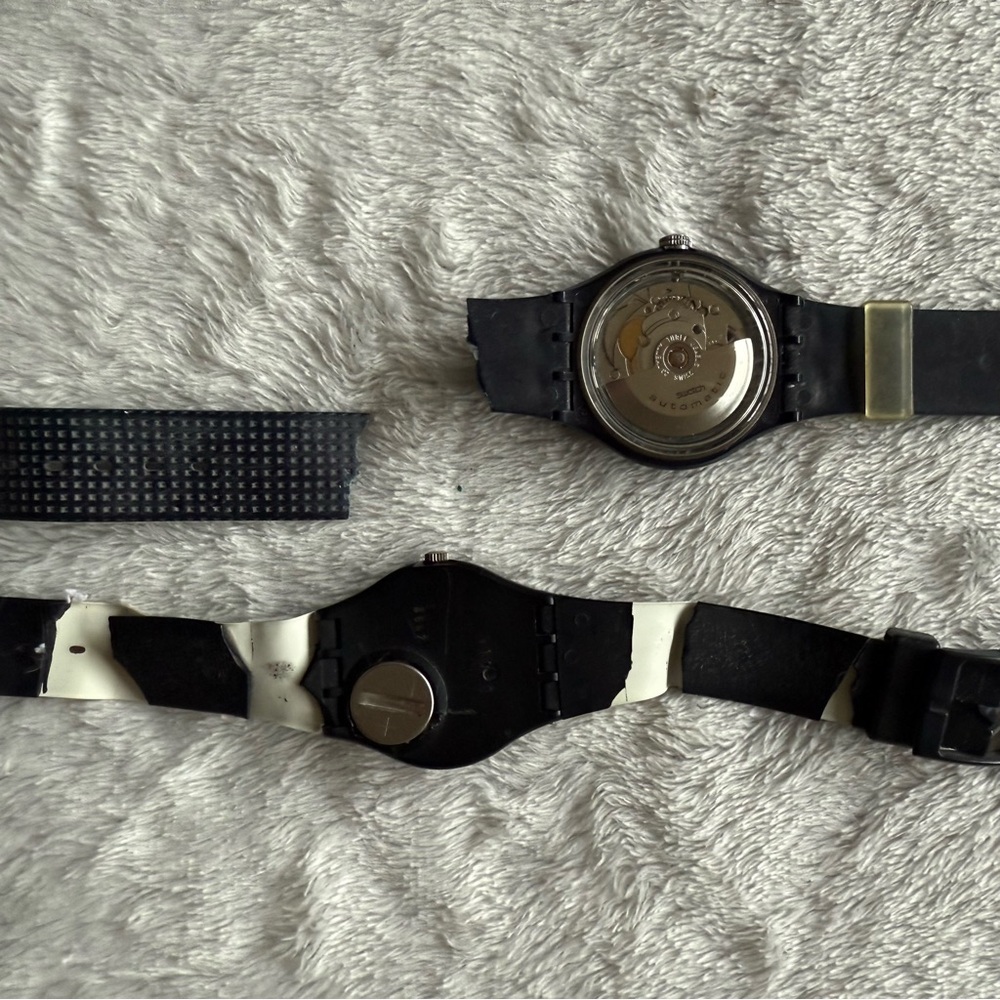Two Vintage Swatch Watches For Repair - Picture 2 of 8
